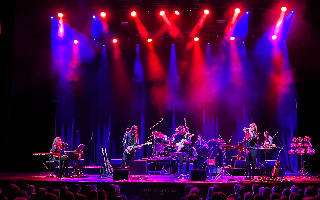 Classic Albums Live performs: Pink Floyd: The Wall